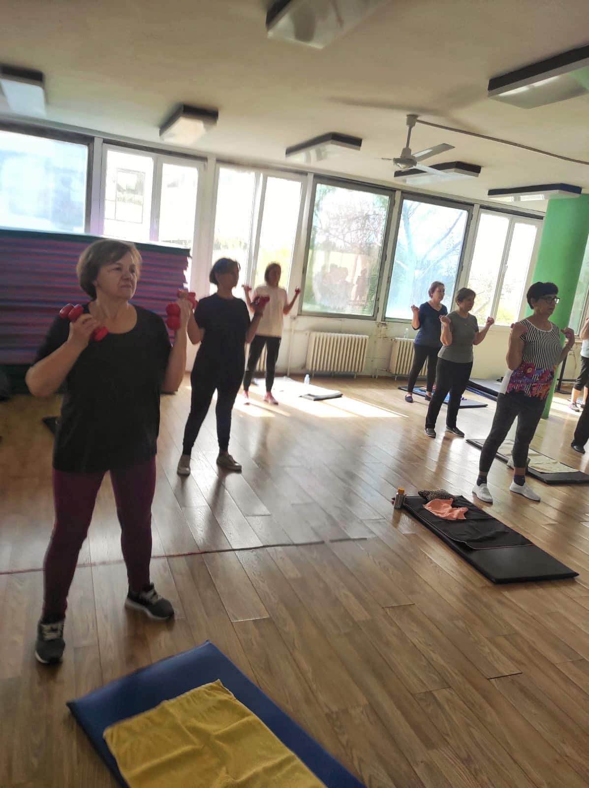 Вежбе са тегићима - Вежбе 50+