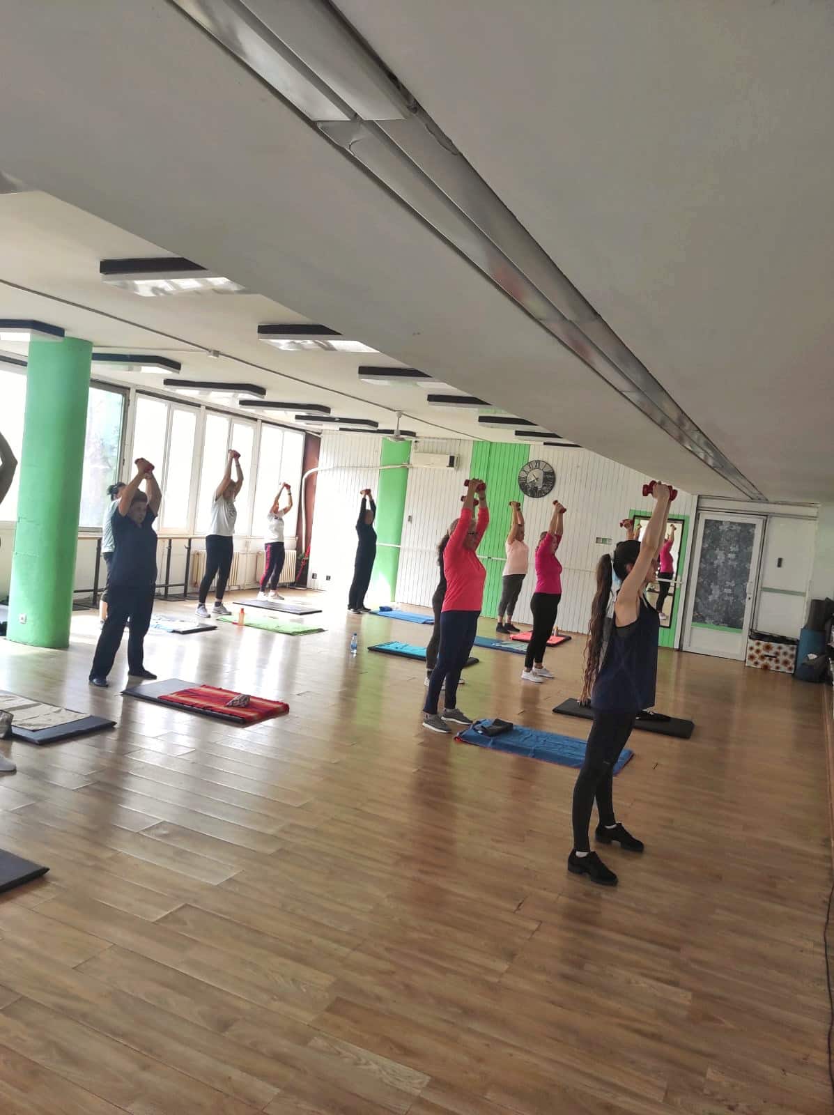 Вежбе за рамена - Вежбе ѕа старије